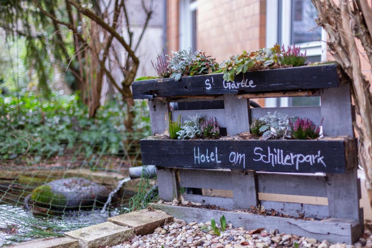 Hotel Am Schillerpark Esslingen am Neckar Екстериор снимка